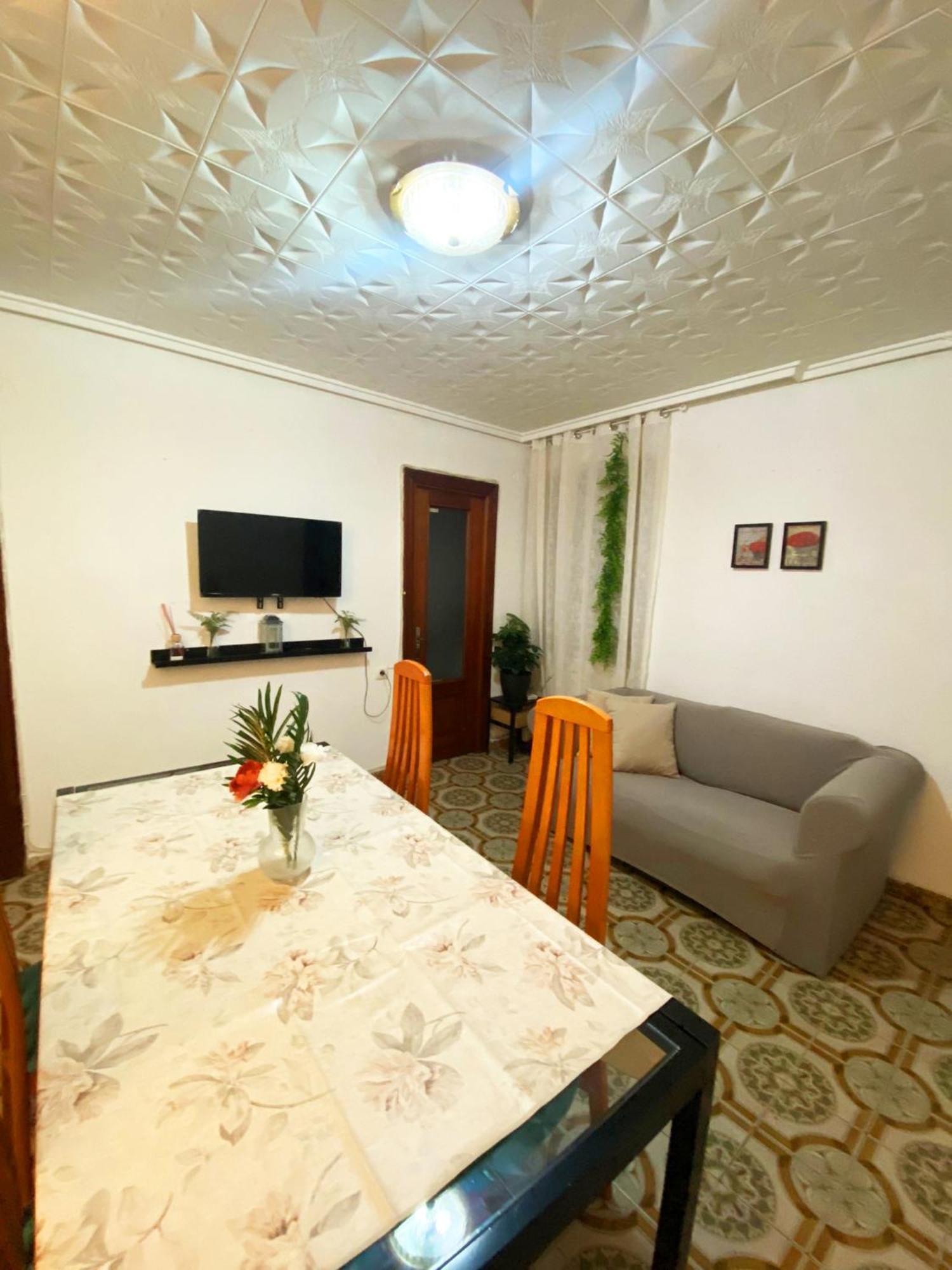 Valencia Well Located Shared Apartment Zewnętrze zdjęcie