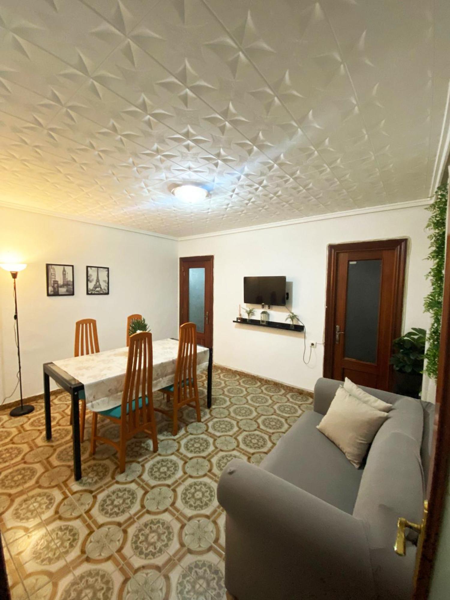 Valencia Well Located Shared Apartment Zewnętrze zdjęcie